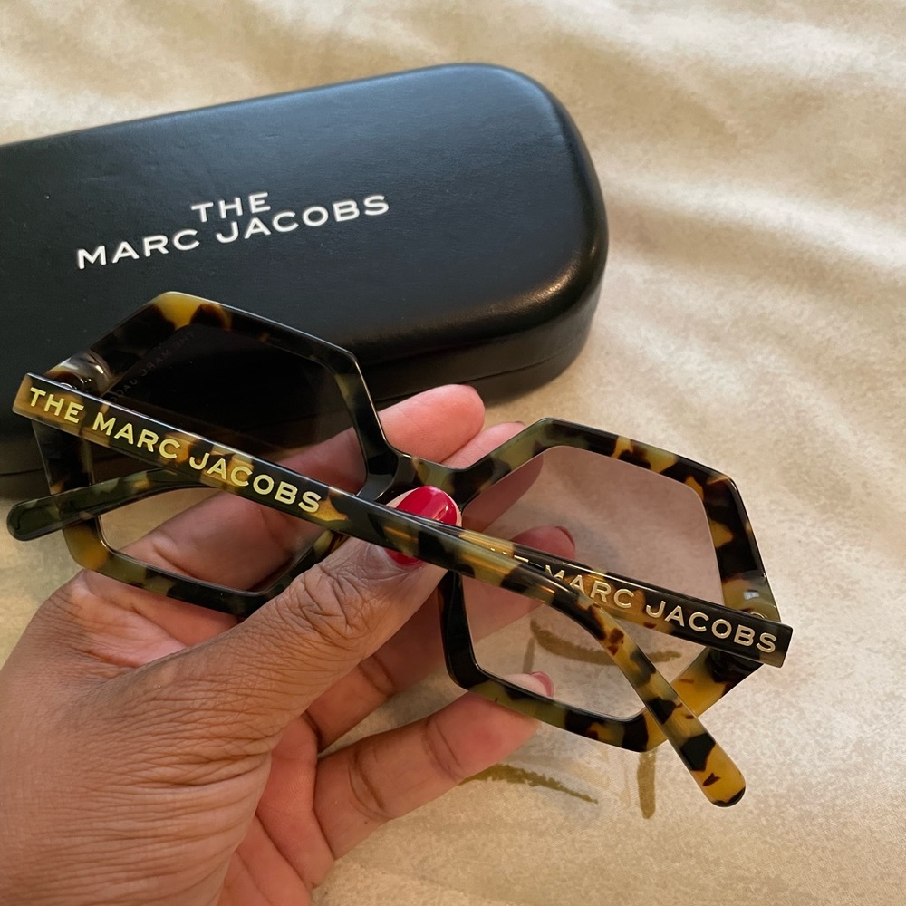 Marc Jacobs hex sunglasses in tort